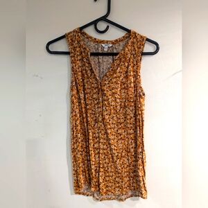 Sonoma xs sleeveless blouse
